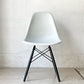 ハーマンミラー HermanMiller サイドシェルチェア ドゥエルレッグ DSW ホワイト × エボニー ポリプロピレン製 2017年製 イームズ ミッドセンチュリー ★