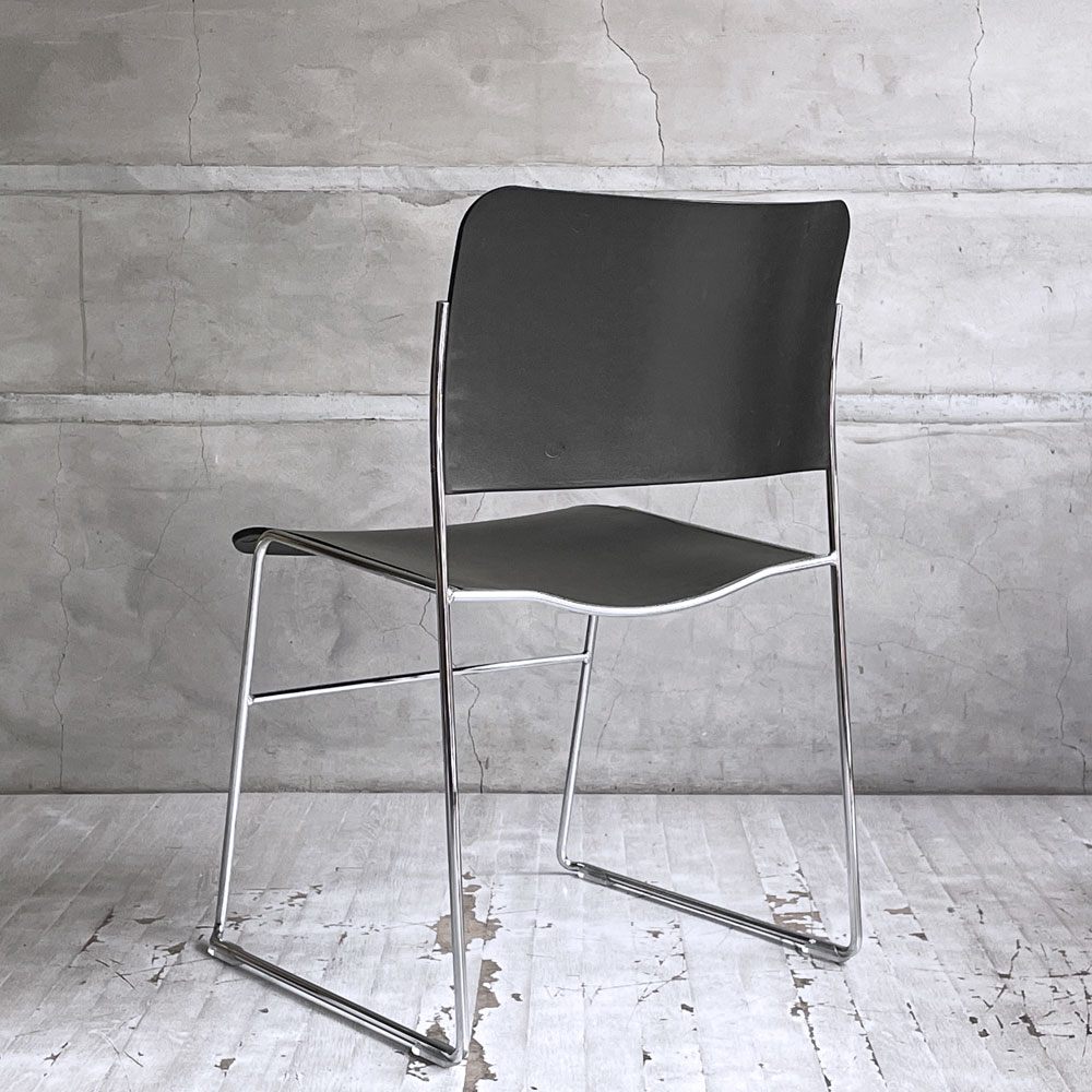 ハウ HOWE 40/4 サイドチェア SIDE CHAIR スタッキングチェア ミーティングチェア デビッド・ローランド David Rowland モダンデザイン B ♪
