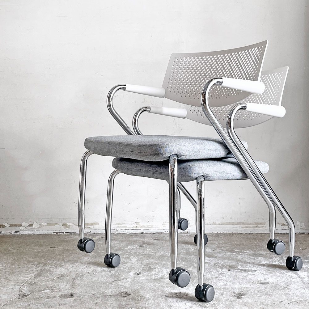 ヴィトラ vitra ビザロール Visaroll デスクチェア ミーティングチェア グレー系 ファブリック キャスターベース スタッキング アントニオ・チッテリオ B ■