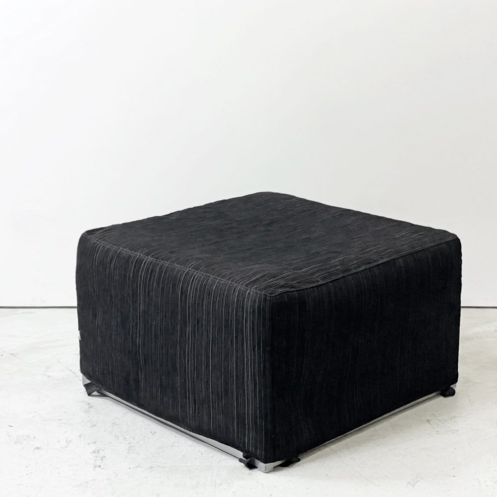 ボーコンセプト BoConcept エクストラ XTRA フットスツール ベッド機能付 オットマン カバーリング アンダース・ノルガード 北欧家具 モダンデザイン デンマーク ●