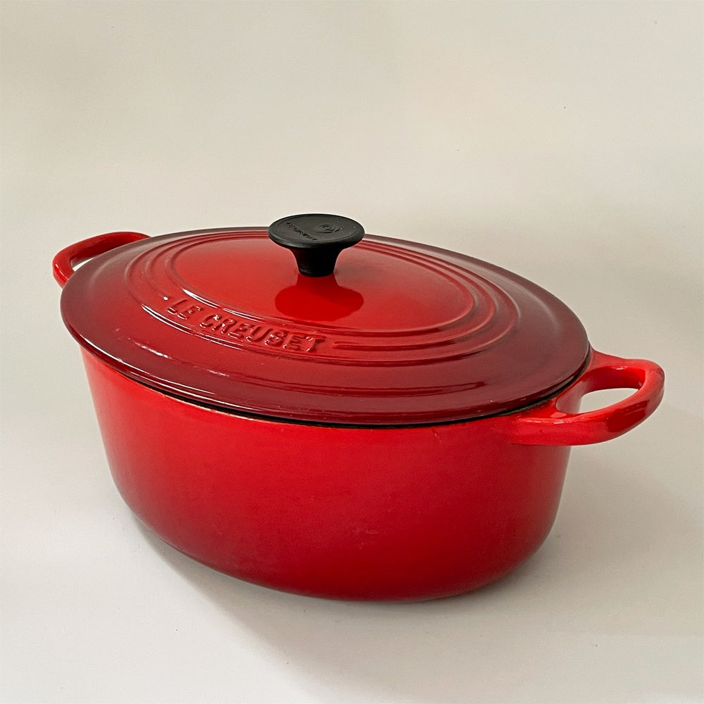ルクルーゼ LE CREUSET ココットオーバル 25cm 3.2リットル チェリーレッド 両手鍋 鋳物 フランス 箱付 定価￥44,000 ★