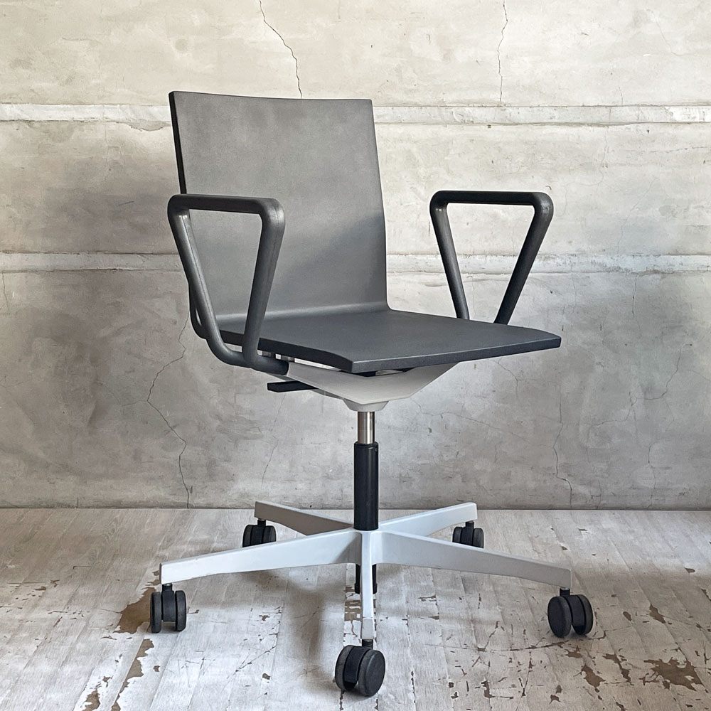 ヴィトラ vitra ゼロフォー .04 スタジオチェア アームレスト付 ハードキャスター マールテン・ヴァン・セーヴェレン Maarten Van Severen 定価￥202,400- A ♪