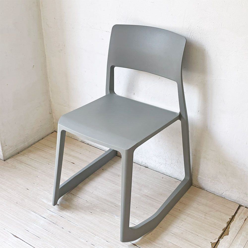 ヴィトラ Vitra ティプトン Tipton ダイニングチェア スタッキングチェア チルト機能 ロッキングチェア グレーカラー A ★