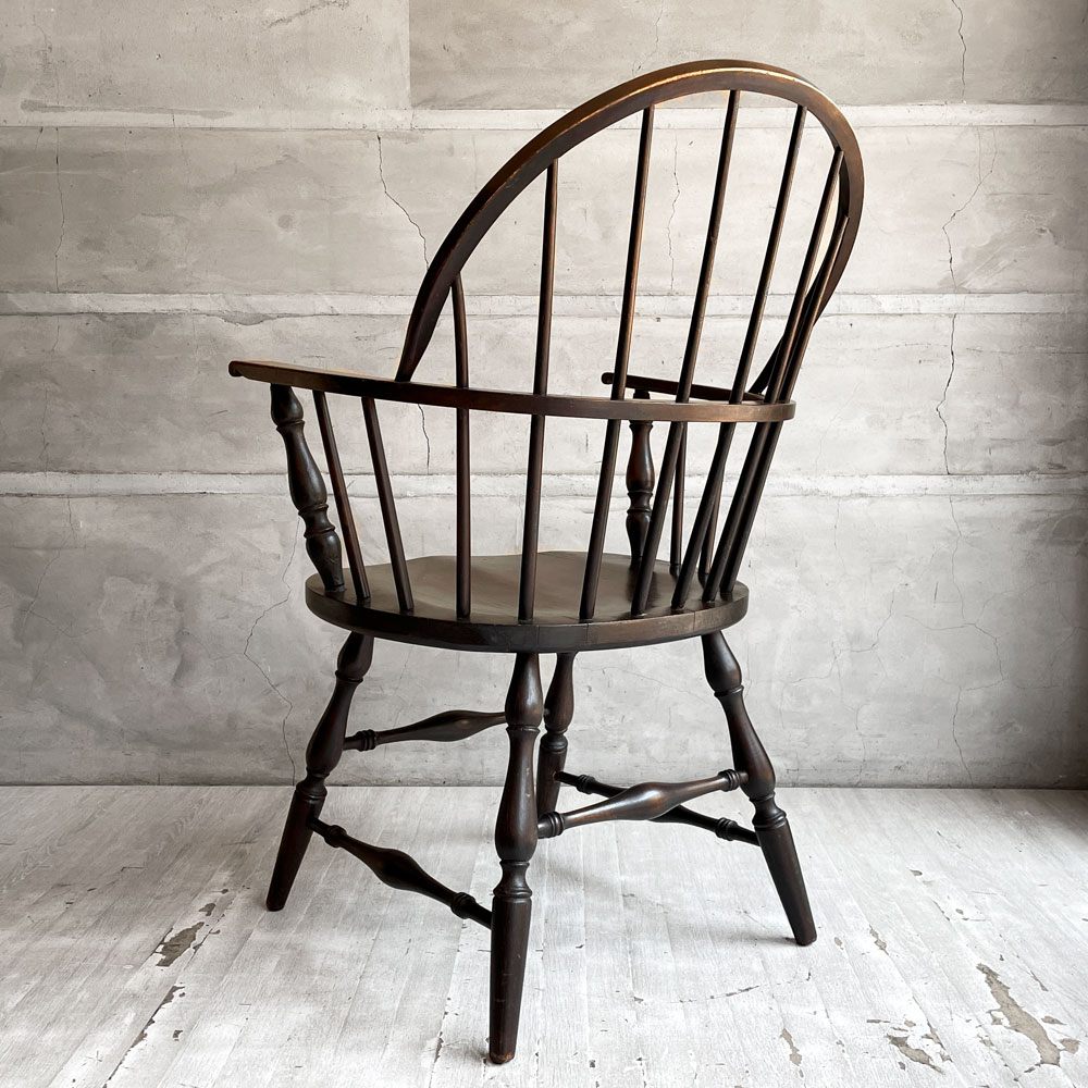 USビンテージ ウィンザーチェア No.40 木製肘付き椅子 アームチェア ダイニングチェア クラシカルデザイン Leavens社製 アメリカ♪