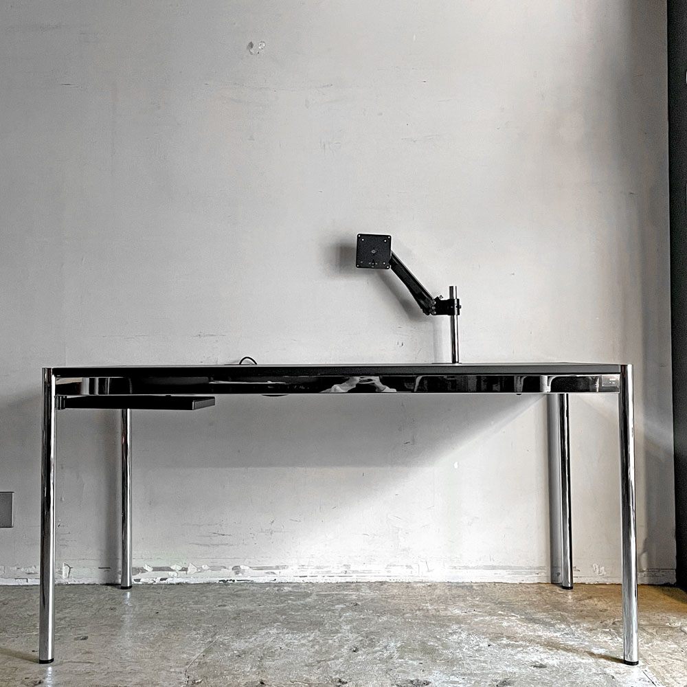ユーエスエムハラー USM Haller モジュラーファニチャー ハラーテーブル プラス Haller table plus ペントレイ ケーブルトレイ モニターアーム USBアダプター付き ■