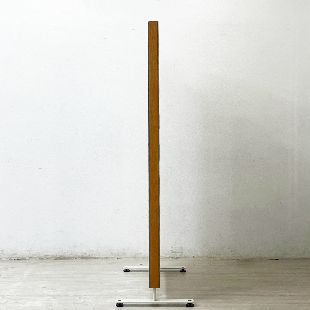 アブストラクタ Abstracta ドレミ DoReMi フロアスクリーン パーテーション オークフレーム × ドットフェルト 吸音材 Nina Jobs スウェーデン ●