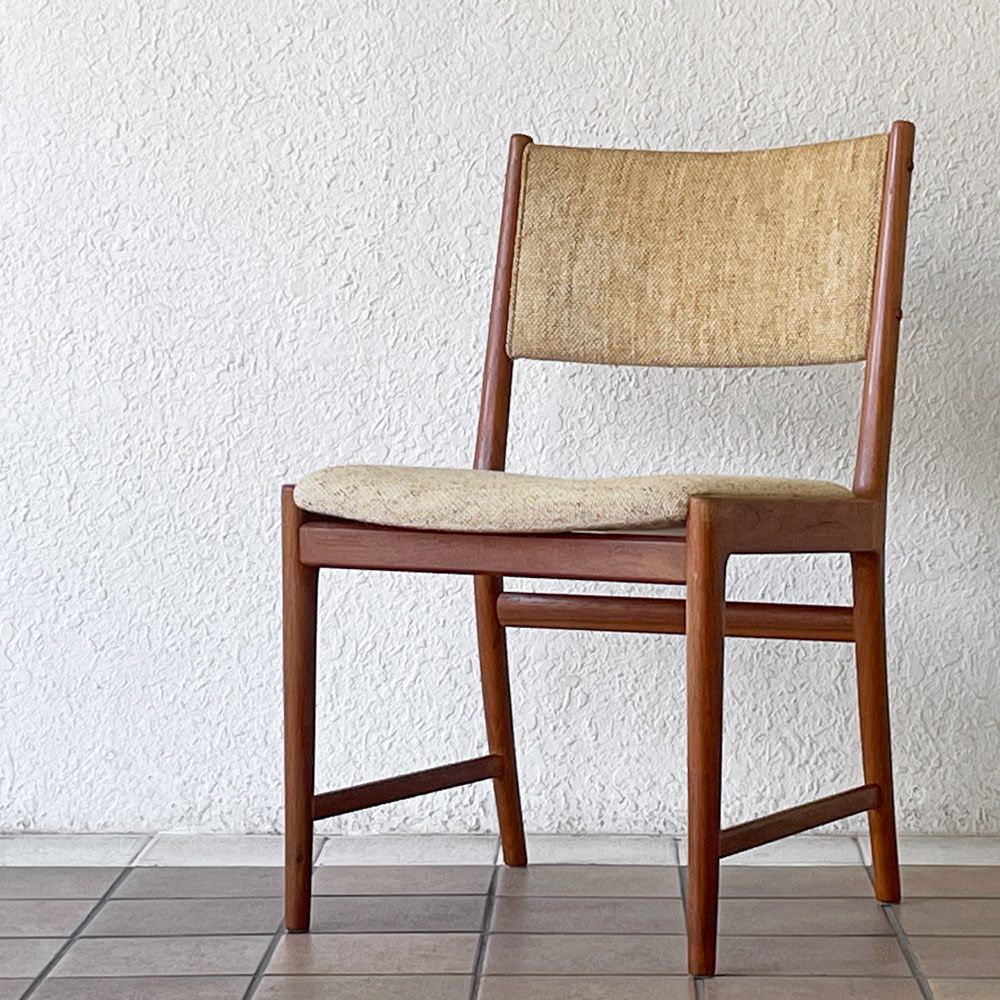 北欧ビンテージ Vintage チーク無垢材 ダイニングチェア ファブリック ベージュ系 ミッドセンチュリー A ◇