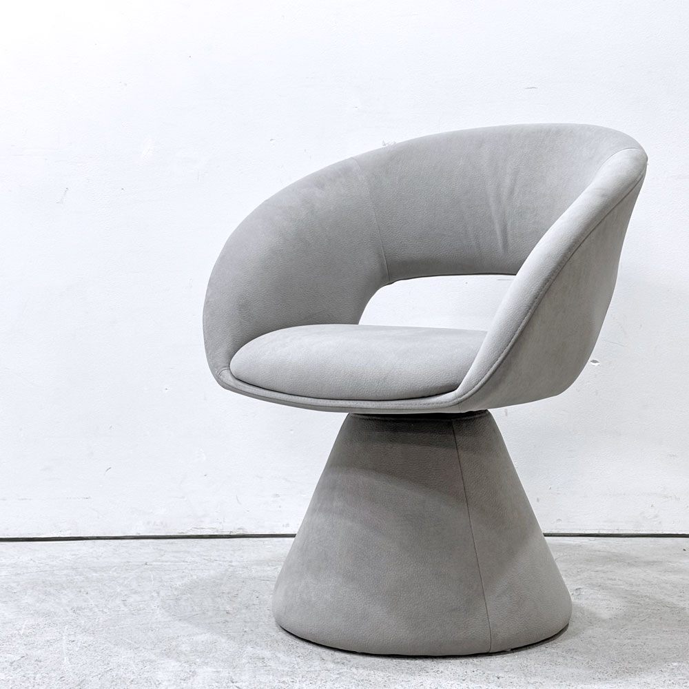 モーダエンカーサ moda en casab エアロチェア AERO chair ダイニングチェア 回転式 モダン 定価￥41,800ｰ 新品未使用品 ●