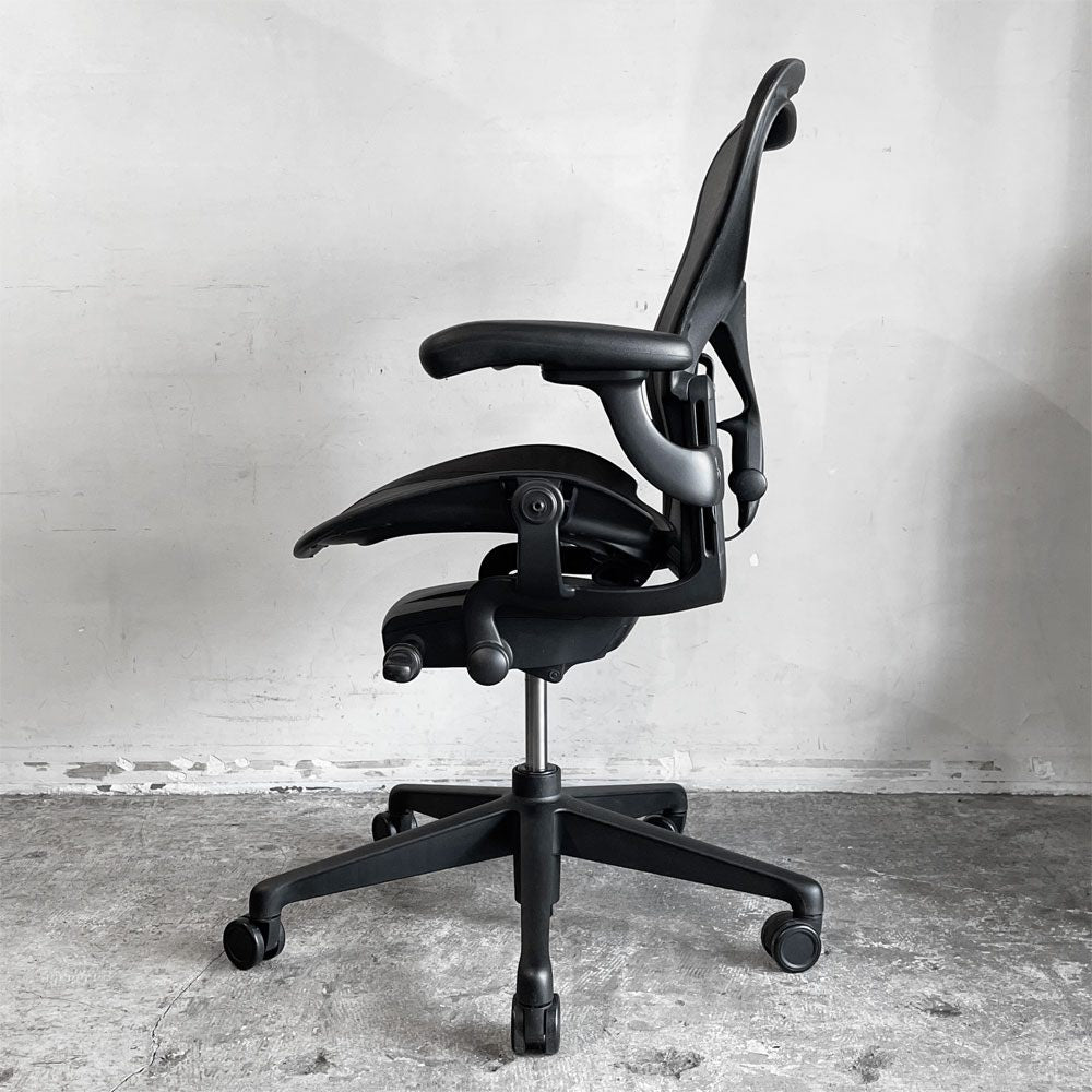 ハーマンミラー Herman Miller アーロンチェア デスクチェア Bサイズ ゲーミングエディション ポスチャーフィットSL ブラック ■