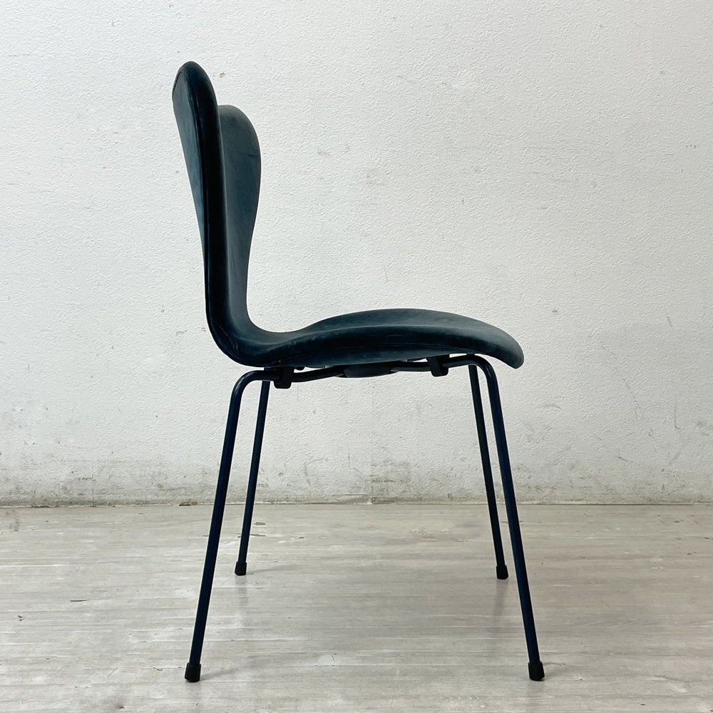 フリッツハンセン Fritz Hansen 3107 セブンチェア フルパティング アルネ・ヤコブセン ミッドナイトブルー デンマーク 北欧家具 A ●