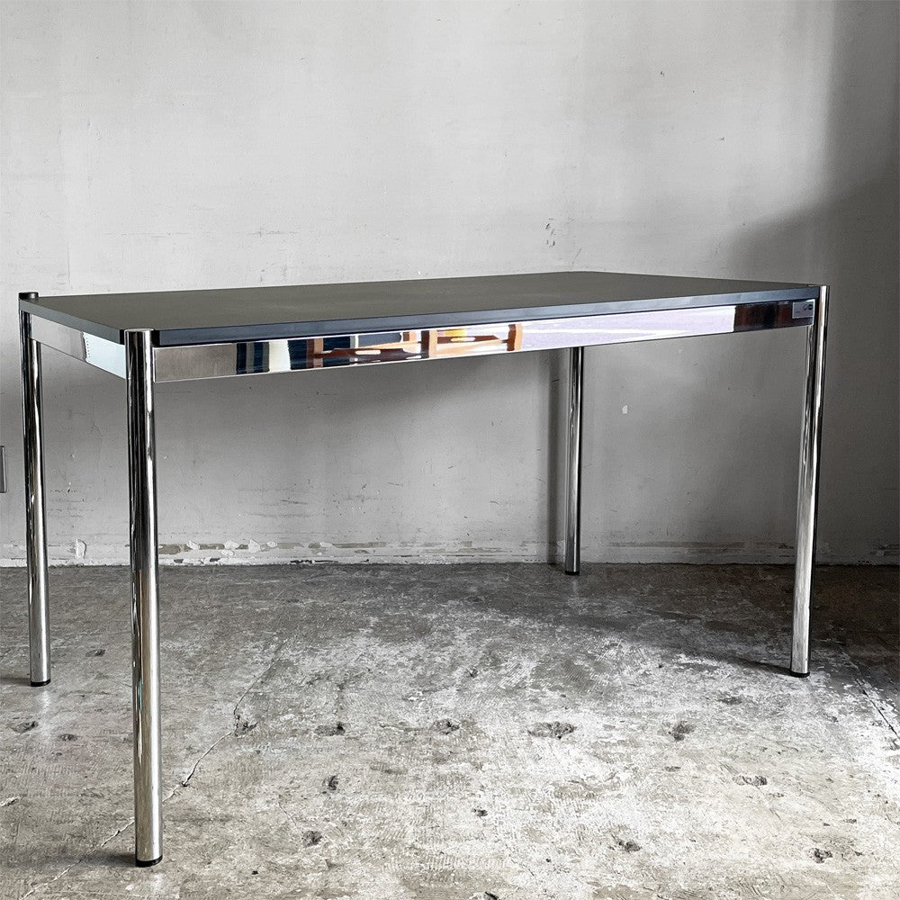USMモジュラーファニチャー USM Haller USMハラーテーブル ワーキングデスク ダイニングテーブル フェニックス天板 デスクライト取付パーツ スイス ■