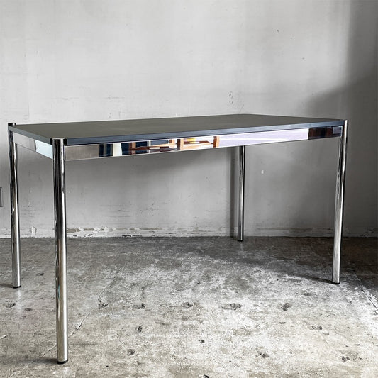 USMモジュラーファニチャー USM Haller USMハラーテーブル ワーキングデスク ダイニングテーブル フェニックス天板 デスクライト取付パーツ スイス ■