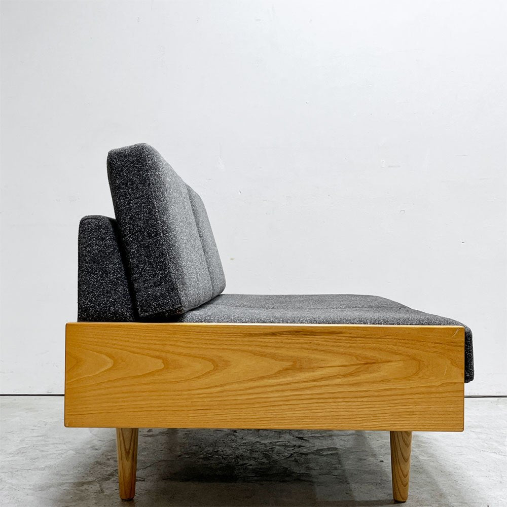 グラフ graf × 相合家具 SOGO デイベッドソファ M DAY BED SOFA ホワイトアッシュ材 カルドツイードⅡファブリック グレー 北欧スタイル 定価¥265,000円 ●