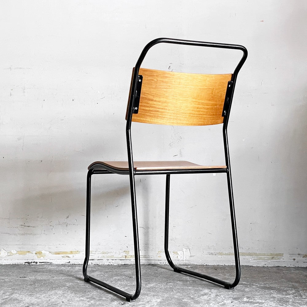 クラッシュゲート CRASH GATE ノットアンティークス Knot antiques ブルーノチェア RP6 BLUNO CHAIR スタッキングチェア プライウッド スチールレッグ ブラック 関家具 B ■