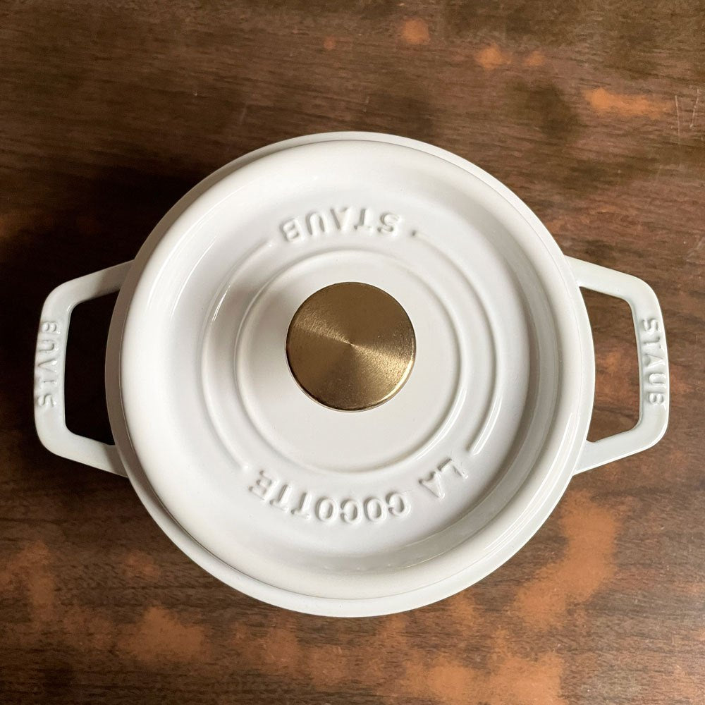 ストウブ STAUB ピコ ココット ラウンド 両手鍋 ホワイト 16cm 鋳物 キャセロール ガス オーブン IH対応 フランス ♪