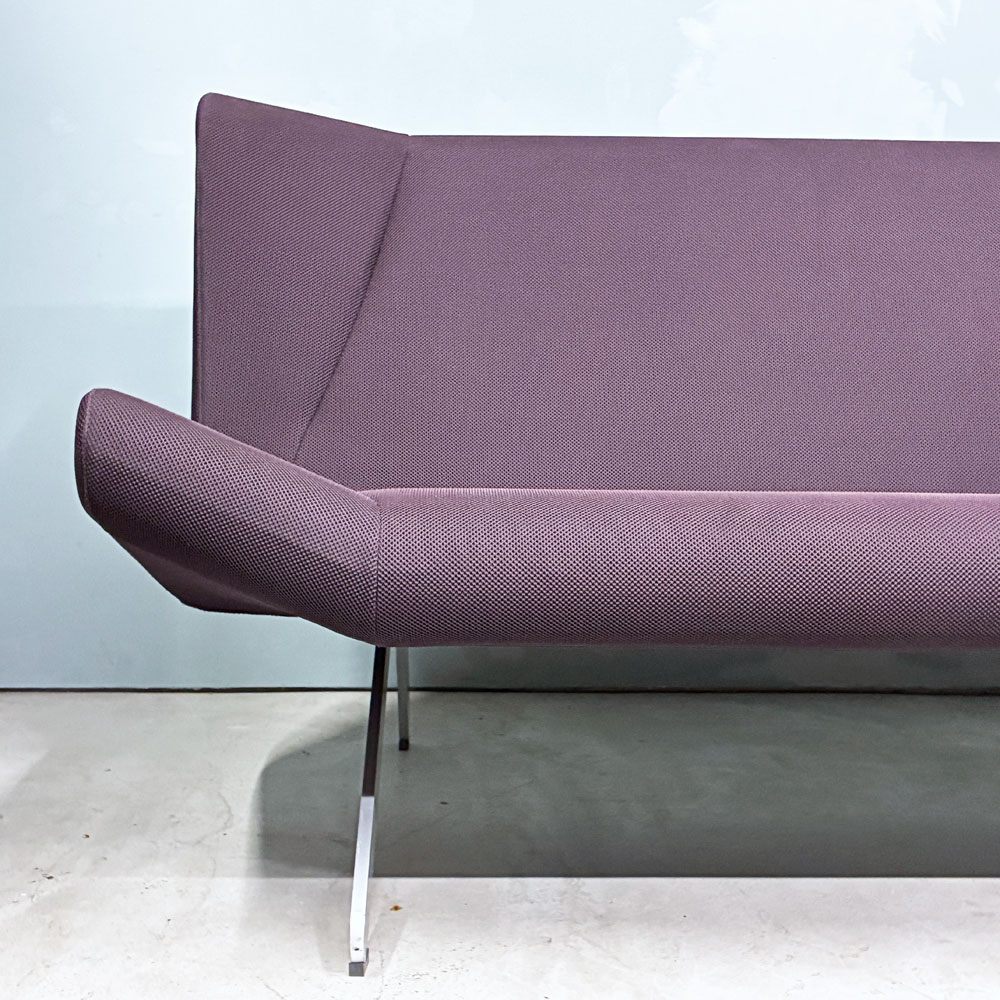 カッシーナ Cassina IXC. ブーメランソファ BOOMERANGSOFA 2p グエナエル・ニコラ モールドウレタン 定価：￥390,000- ◎