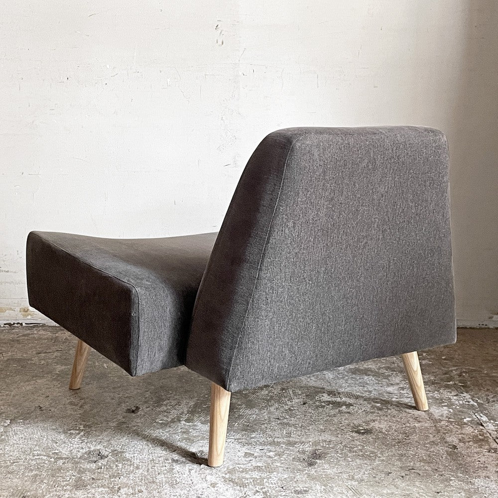 イデー IDEE アーオ ソファ AO SOFA 1シーター 1Pソファ 1人掛け チャコール ファブリック 岡嶌要 モダンデザイン 参考定価￥54,900- ■