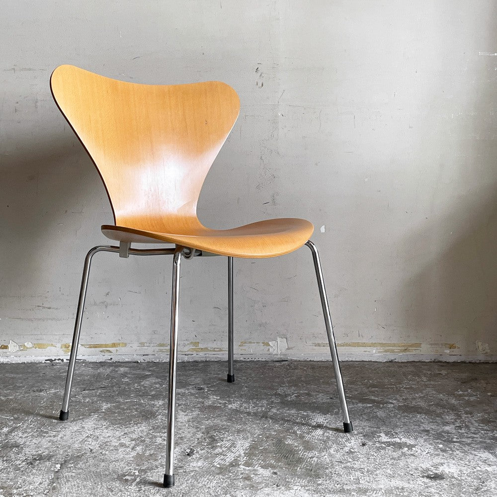 フリッツハンセン Fritz Hansen 3107 セブンチェア ビーチ材 ナチュラル ラッカー仕上げ アルネ・ヤコブセン スタッキング デンマーク 北欧家具 B ■