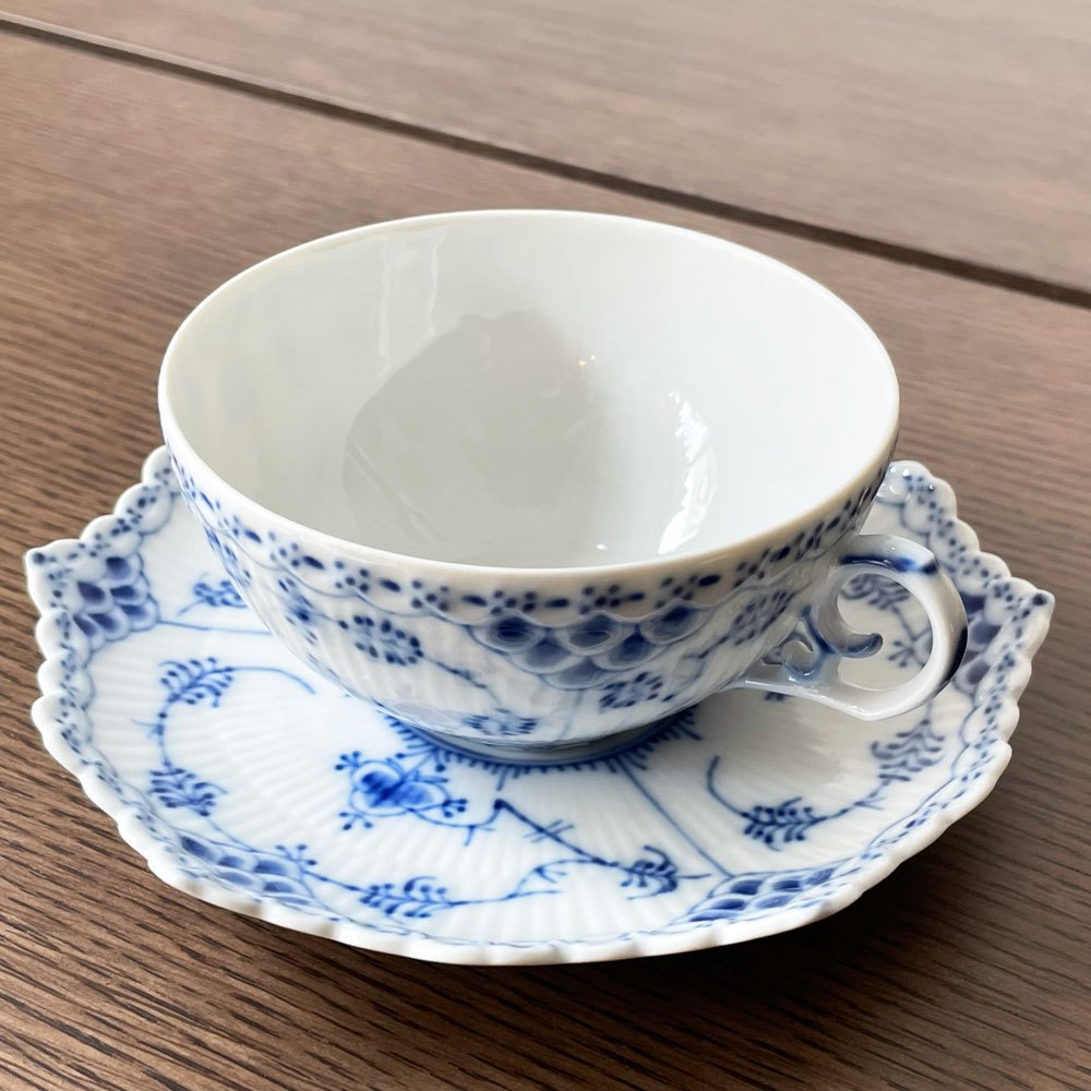 ロイヤルコペンハーゲン ROYAL COPENHAGEN ブルーフルーテッド フルレース ティー カップ & ソーサー デンマーク 北欧食器 A ★