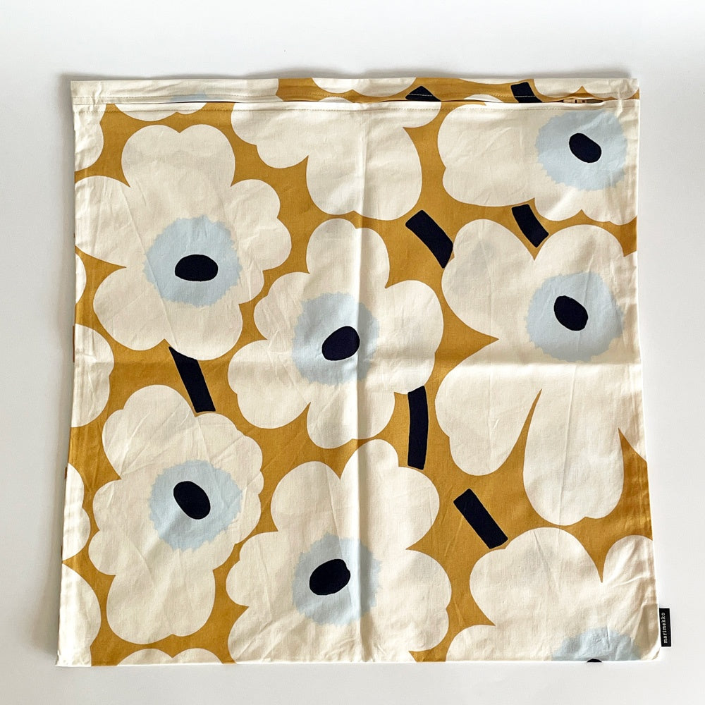 マリメッコ Marimekko ピエニウニッコ Pieni Unikko クッションカバー ベージュべース オフホワイト マイヤ・イソラ 廃番カラー 50×50cm 北欧 ■