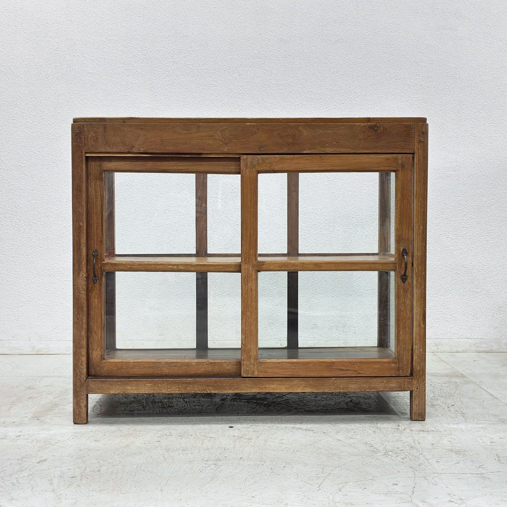 オールドメゾン old maison ガラスｘ木製 ショーケース 2段 飾り棚 引き戸 収納 ディスプレイ 店舗什器 ビンテージデザイン ●
