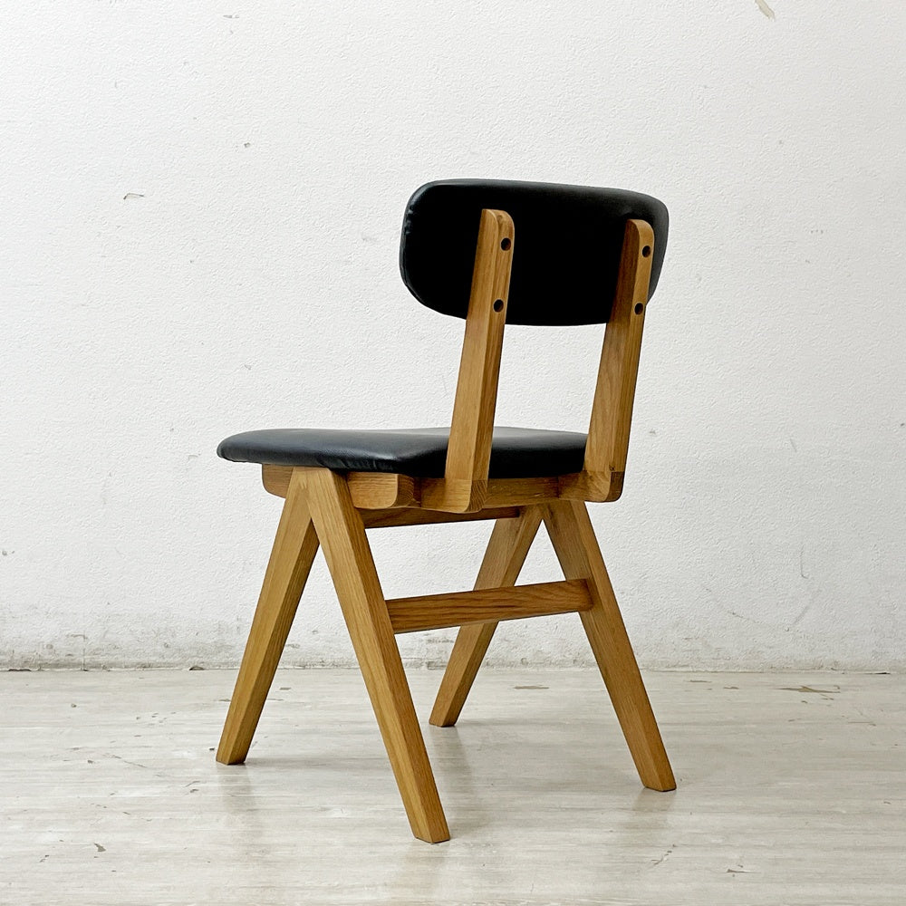 ドアーズリビングプロダクツ DOORS LIVING PRODUCTS ボシー BOTHY Mountain Leg Chair ダイニングチェア PVCレザー オーク無垢材 コンパスレッグ A ●