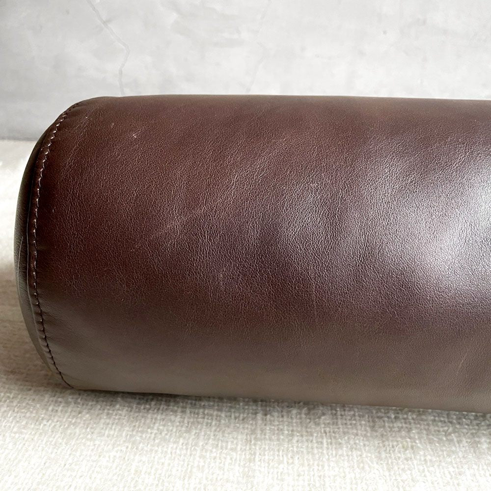 リーンロゼ ligne roset ロゼプラド ROSETPRADO ボルスタークッション レザー ブラウンカラー 本革 フェザー 参考定価￥58,300～ B ♪