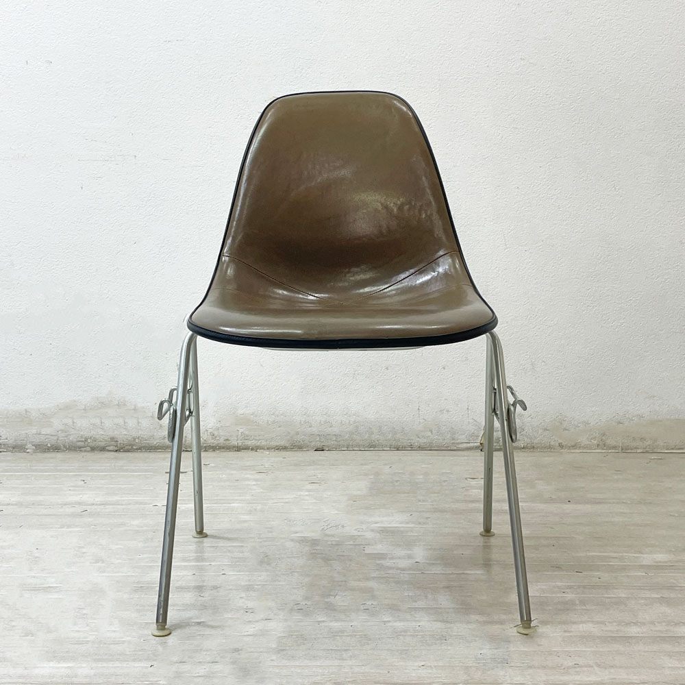 ハーマンミラー Herman Miller モダンファニチャーセールス ビンテージ サイドシェルチェア 3rd FRP アプホルスター レザー スタッキングベース イームズ ●