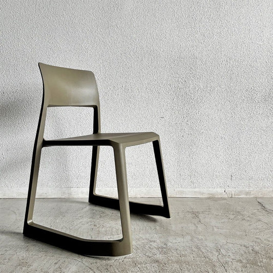 ヴィトラ Vitra ティプトン Tip Ton ワークチェア ダイニングチェア デスクチェア オリーブ スタッキング チルト機能 現行定価￥47,300- 未使用保管品 A 〓
