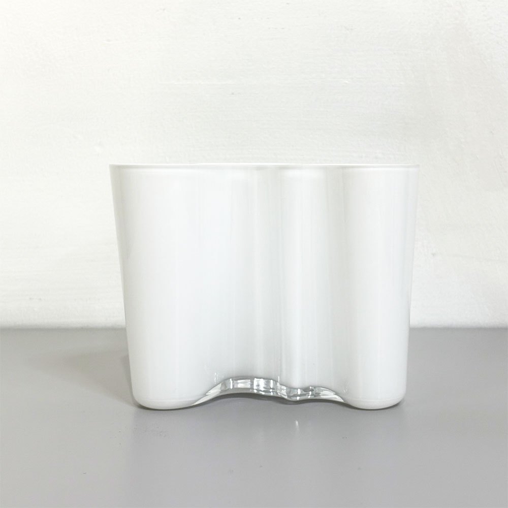 イッタラ iittala アルヴァ アアルト コレクション Alvar Aalto Collection ベース フラワーベース 花瓶 オパールホワイト H12cm フィンランド 北欧雑貨 ●