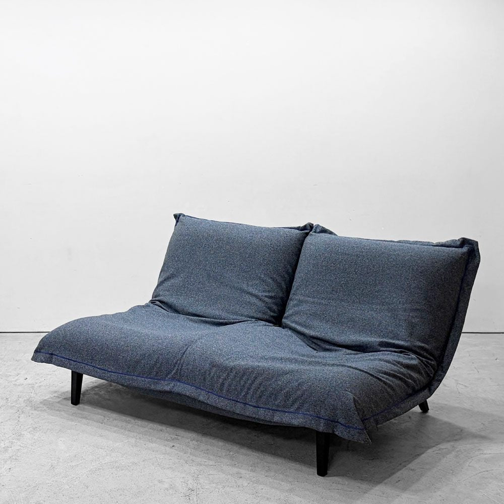 リーンロゼ ligne roset カラン CALIN 2シーターソファ ブルー系 ファブリック ウッドレッグ W167cm イージーカバー付き 定価￥404,800～ ●