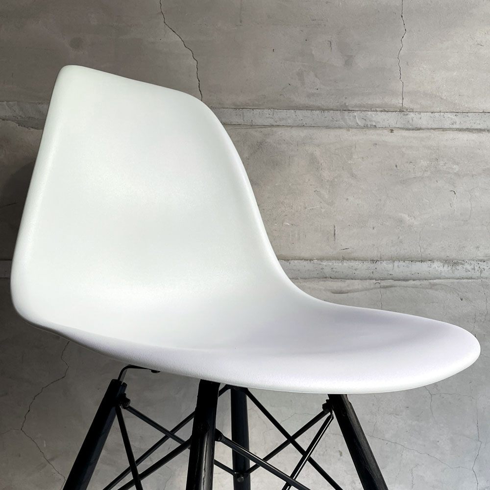 ハーマンミラー HermanMiller サイドシェルチェア ドゥエルレッグ DSW アルパイン × エボニー ポリプロピレン製 イームズ ミッドセンチュリー 廃番色 ♪