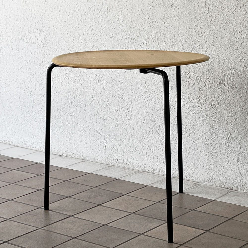 エンゲルブレヒト Engelbrechts ケヴィ KEVI 2010 ダイニングテーブル オーク材 プライウッド カフェテーブル 70cm 3本脚 ヨルゲン・ラスムッセン デンマーク 未使用品 ◇