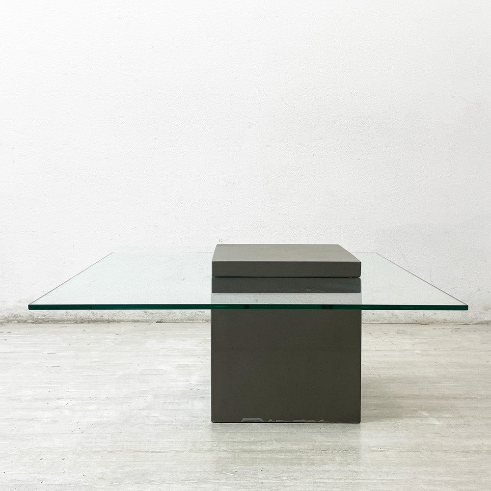 モーダエンカーサ moda en casa フライングテーブル FLYING TABLE コンクリートベース ガラス ローテーブル コーヒーテーブル 定価 ￥74,800- ●