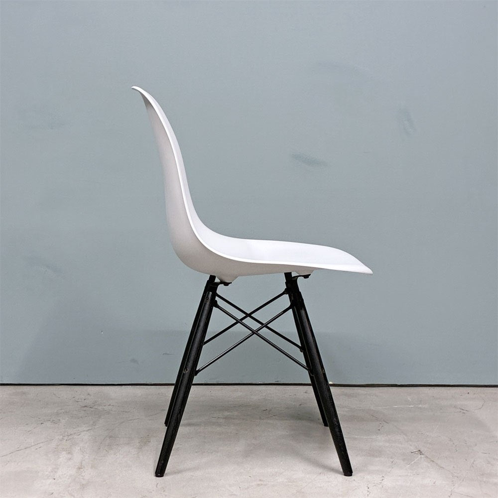 ハーマンミラー HermanMiller サイドシェルチェア ドゥエルレッグ DSW アルパイン × エボニー ポリプロピレン製 イームズ ミッドセンチュリー A ◎