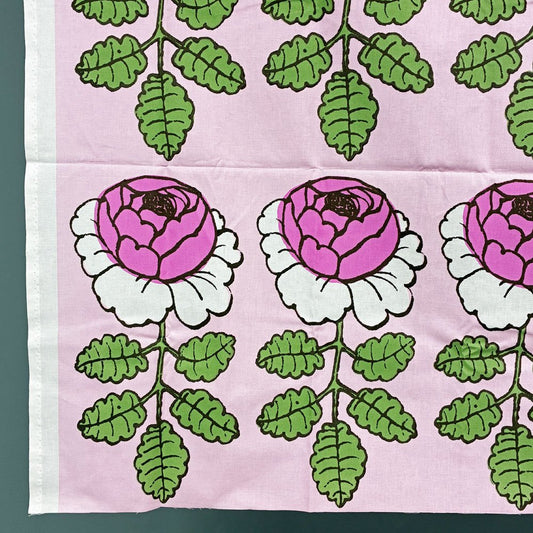 マリメッコ marimekko ヴィヒキルース VIHKIRUUSU ファブリック マイヤ・イソラ Maija Isola 限定色 ピンク 144x173cm ◎