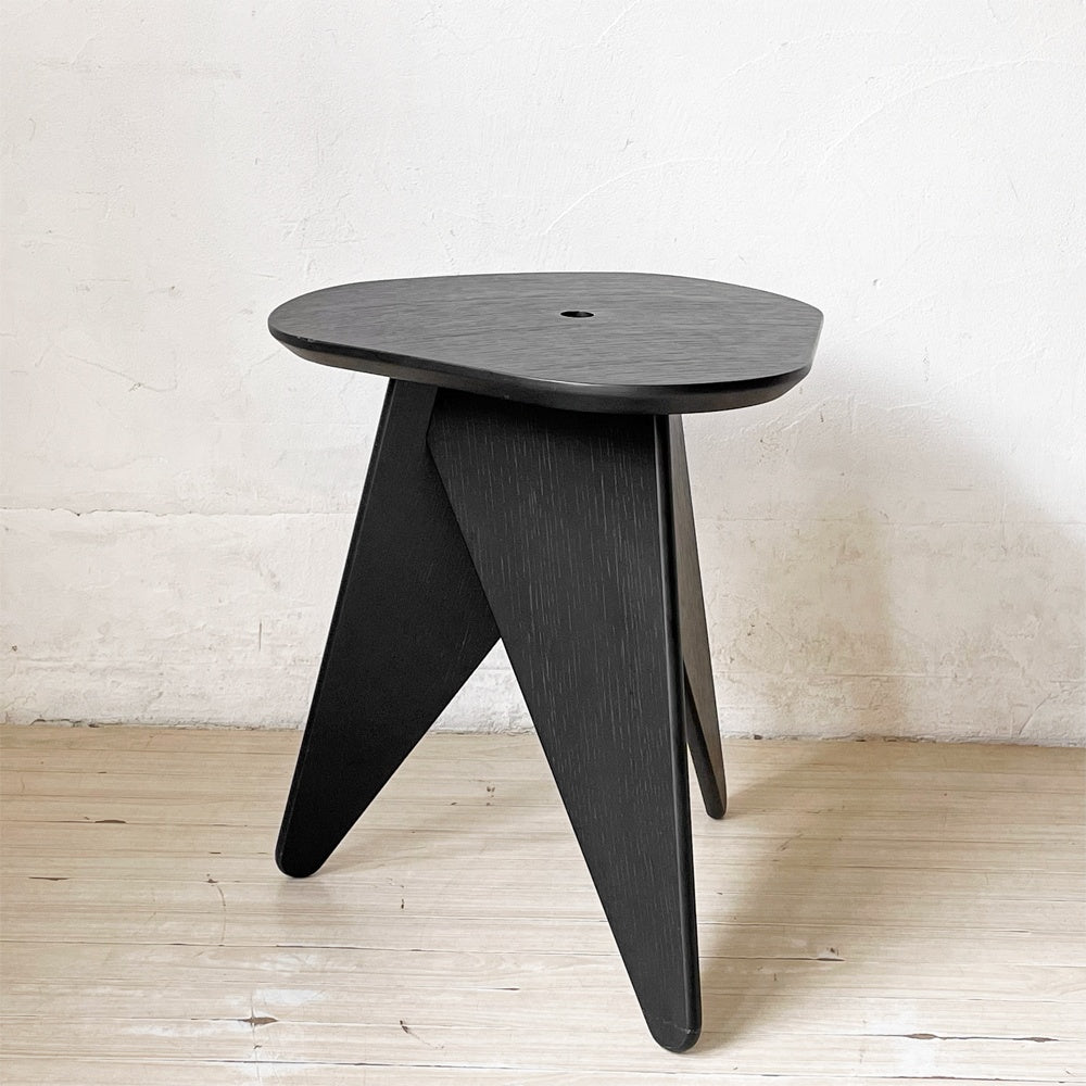 ボーコンセプト BoConcept トライアングル型 サイドテーブル スツール ブラック 木製 ヘンリック・ペダーセン Henrik Pedersen 365° north 北欧 デンマーク ★