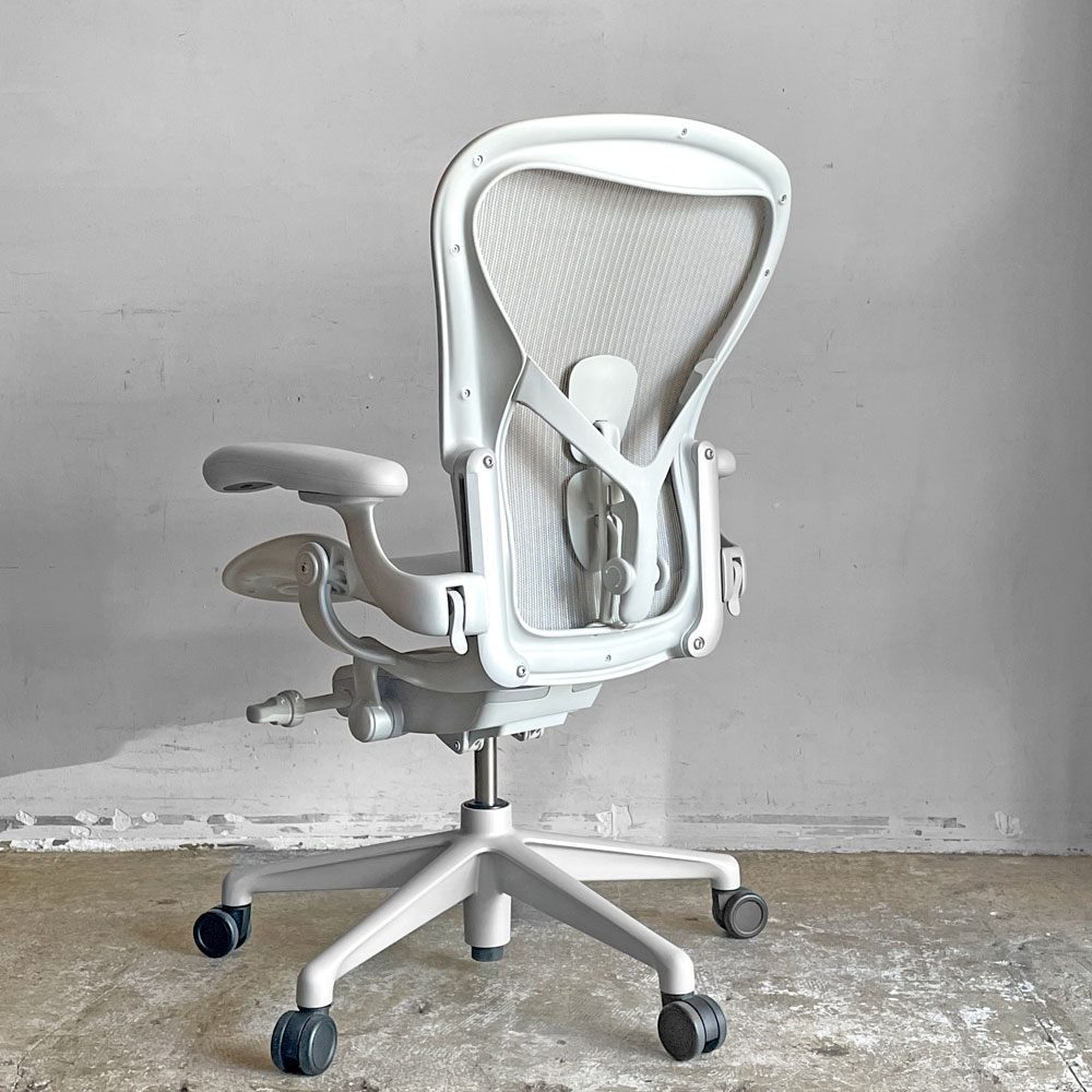 ハーマンミラー Herman Miller アーロンチェア リマスタード フル装備 Bサイズ ミネラル ポスチャーフィットSL デスクチェア オフィスチェア ビル・スタンフ ＆ ドン・チャドウィック ■