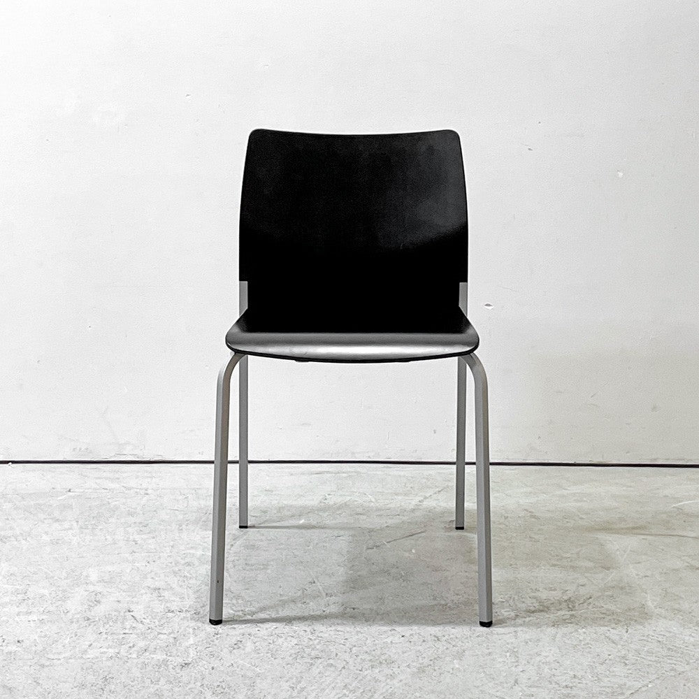 カッシーナイクスシー Cassina ixc. ロビン ROBIN スタッキングチェア ダイニングチェア プライウッド ブラック モダンデザイン 廃番 A ●