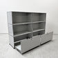 ユーエスエムハラー USM Haller モジュラーファニチャー キャビネット シェルフ 2列3段 2ドロワー 2ハーフドロワー ライトグレー アジャスター付き 定価￥427,488- ●
