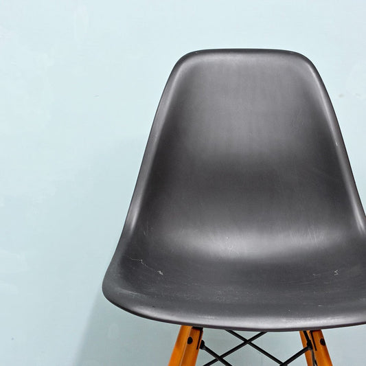 ヴィトラ Vitra サイドシェルチェア ブラック ドゥエルレッグ ポリプロピレン C&R イームズ ミッドセンチュリーモダン ◎