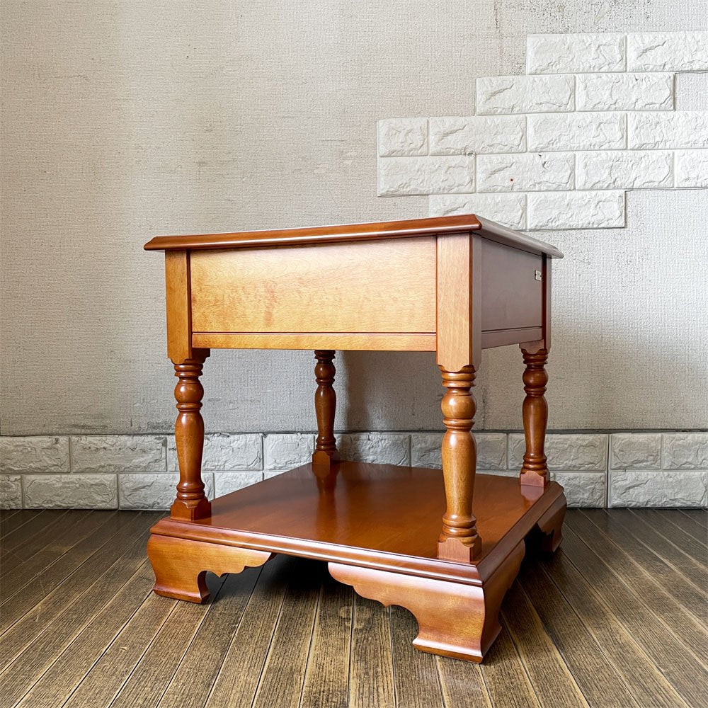 横浜ダニエル DANIEL クーガー Cougar サイドテーブル A-311 ナイトテーブル 樺桜材 W50cm アーリーアメリカン 参考価格19万円 ◎