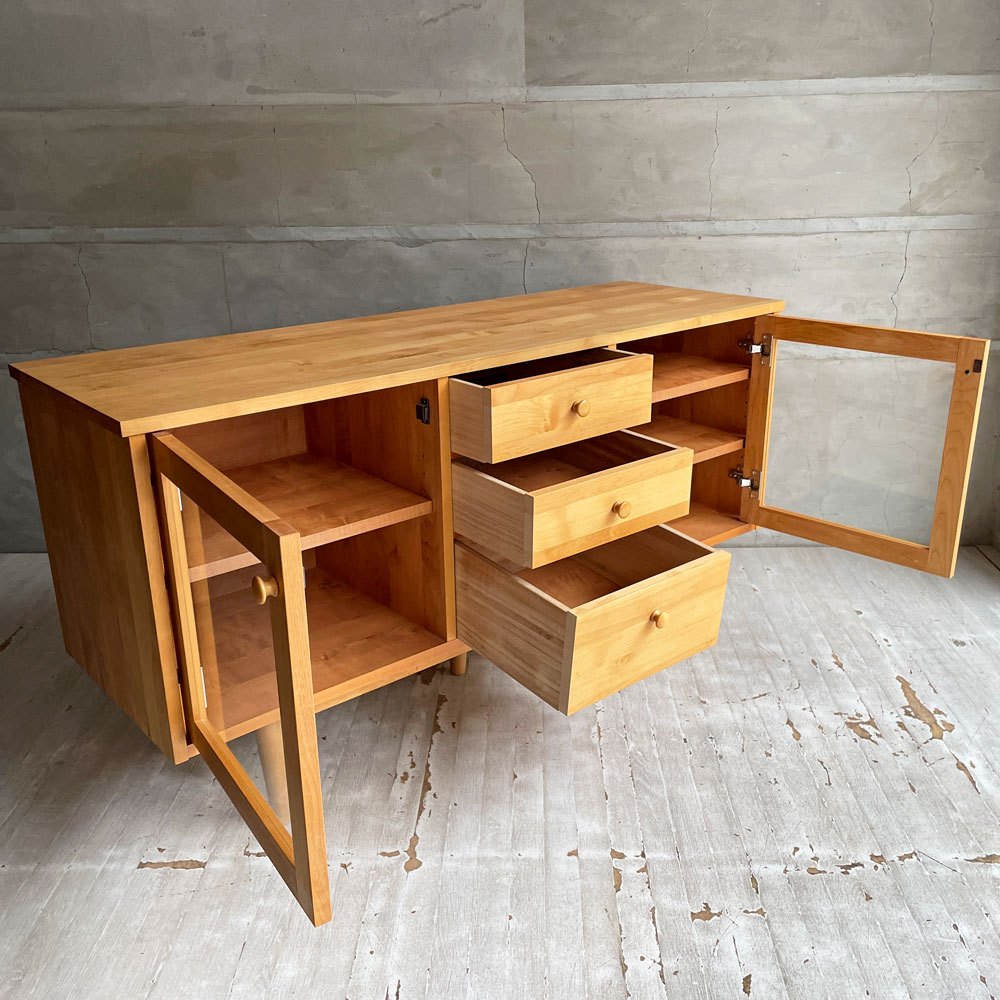 モモナチュラル MOMO Natural コモ COMO サイドボード キャビネット アルダー材 チェスト 3ドロワー W135cm ナチュラル ♪
