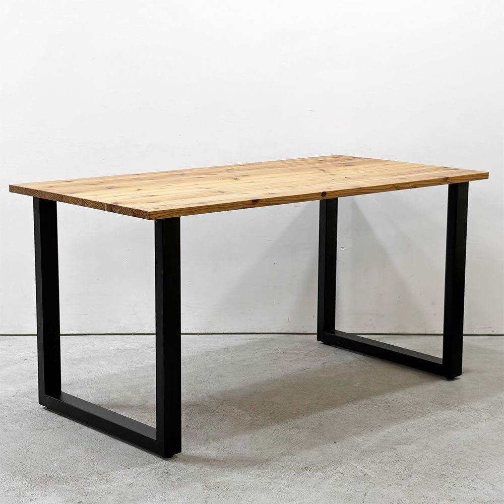 かなでもの KANADEMONO ザ・テーブル THE TABLE デスク 杉無垢材 W140cm スチール スクエアレッグ ブラック 定価￥55,000- ●