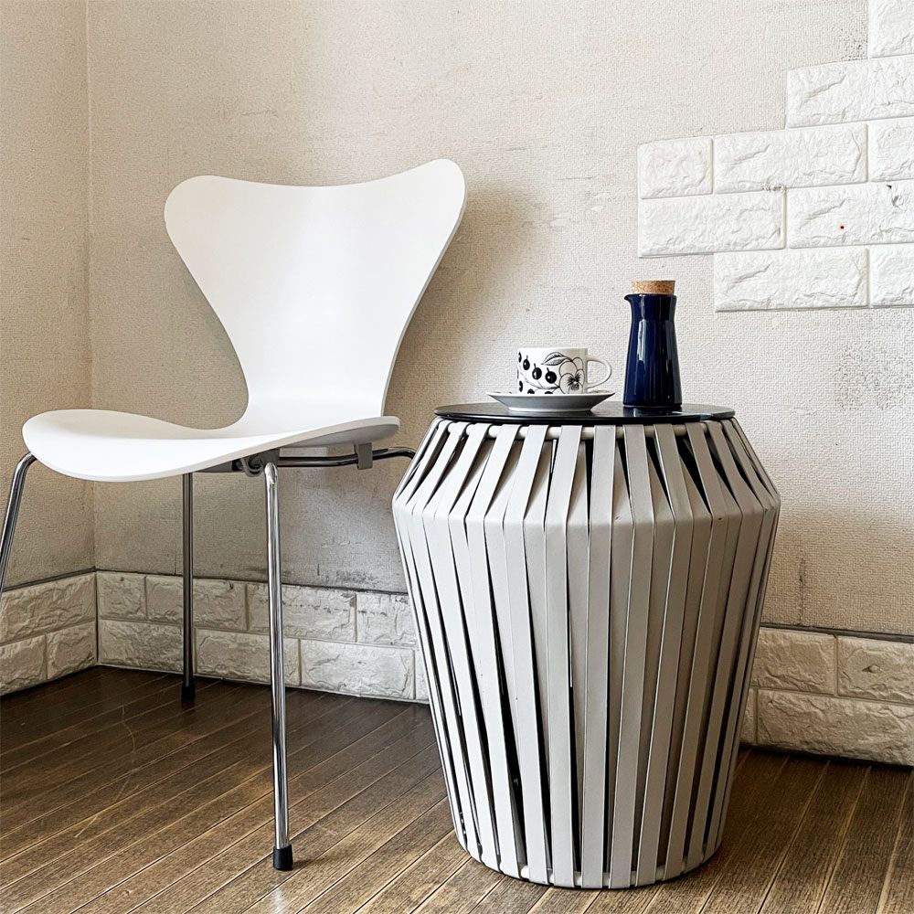 ボーコンセプト BoConcept バレンシア VALENCIA SIDE TABLE サイドテーブル 収納バスケット ボンデッドレザー グレー Φ41cm モートン・ゲオーセン 廃番 ◎