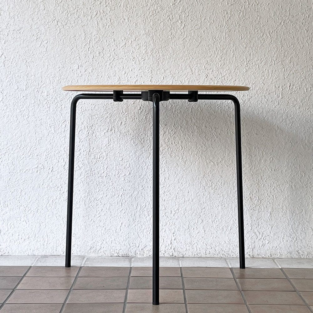 エンゲルブレヒト Engelbrechts ケヴィ KEVI 2010 ダイニングテーブル オーク材 プライウッド カフェテーブル 70cm 3本脚 ヨルゲン・ラスムッセン デンマーク 未使用品 ◇