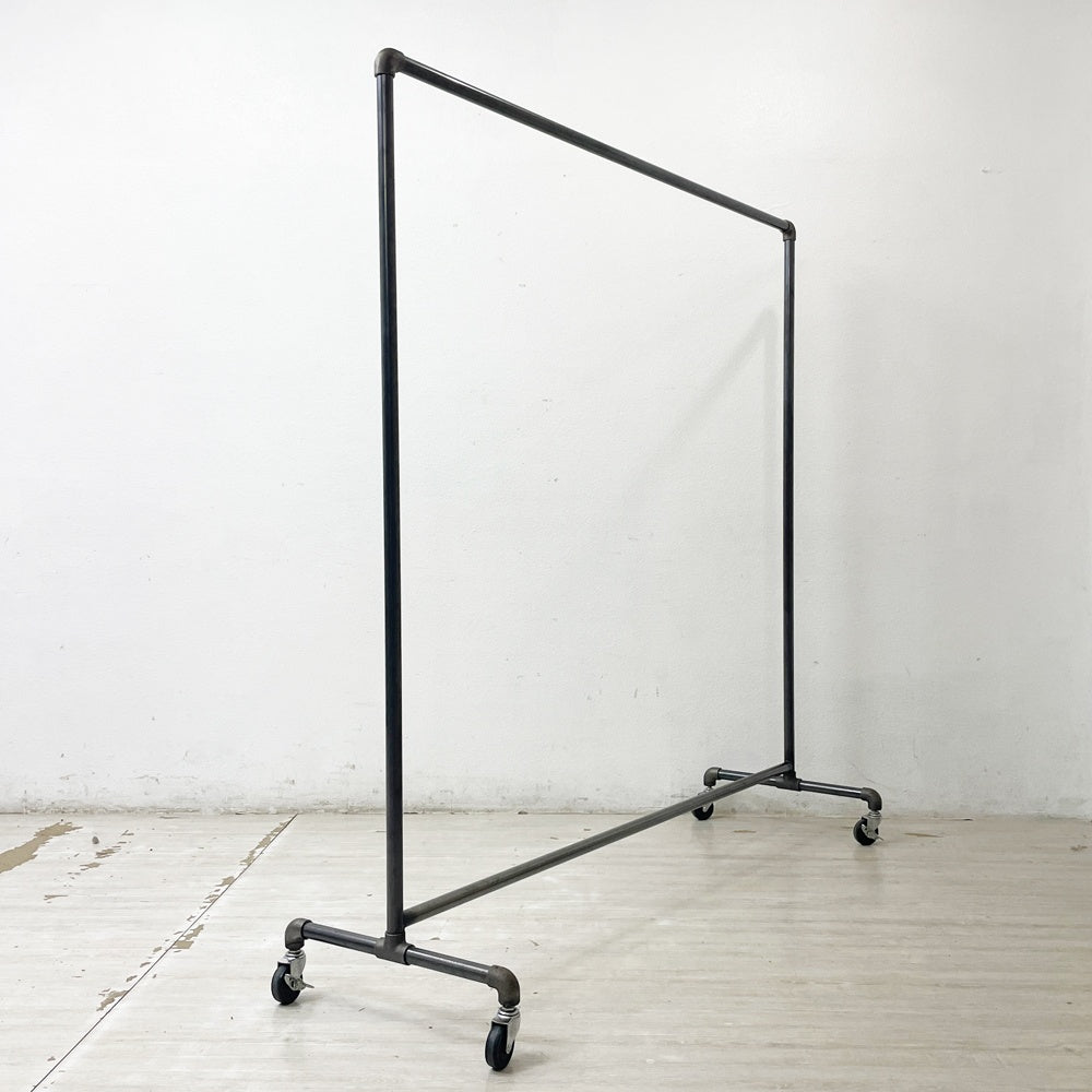 インダストリアルデザイン Industrial Design ハンガーラック 水道管パイプ ガス管 オーダー品 店舗什器 ●