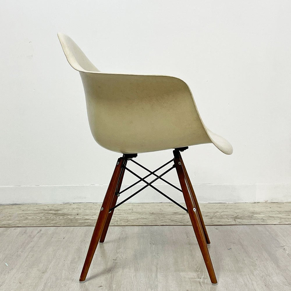 ハーマンミラー Herman Miller アームシェルチェア セカンド 2nd ビンテージ FRP ダヴェルベース パーチメント イームズ ミッドセンチュリー ●