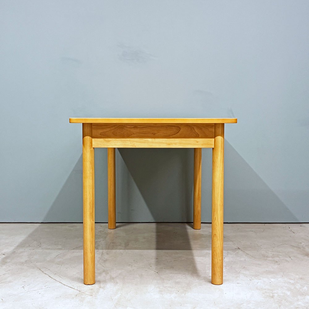 無印良品 MUJI 木製テーブル ダイニングテーブル ラバーウッド材 120×70cm ナチュラルデザイン 参考定価￥39,900- ◎