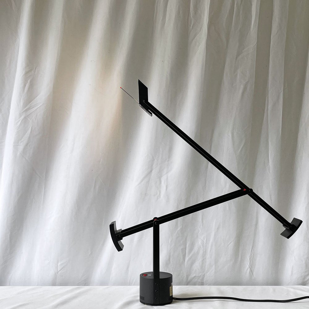 アルテミデ Artemide ティチオ TIZIO 35 テーブルライト デスクライト リチャード・サパー 名作照明 定価102,300円 C ◇
